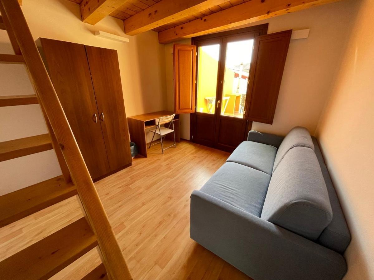 Domo Is Solus - Affittacamere - Living SantʼAntìoco Dış mekan fotoğraf